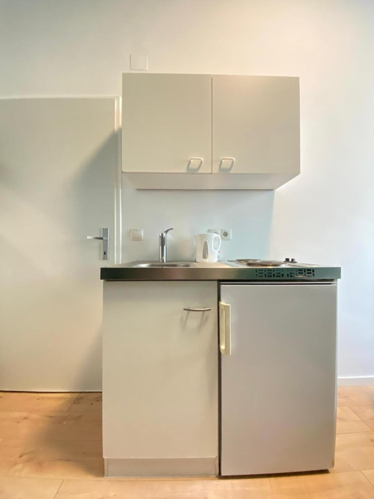 8 Fully Equipped Studio Shared Apt W Terrace Margareten Відень Екстер'єр фото