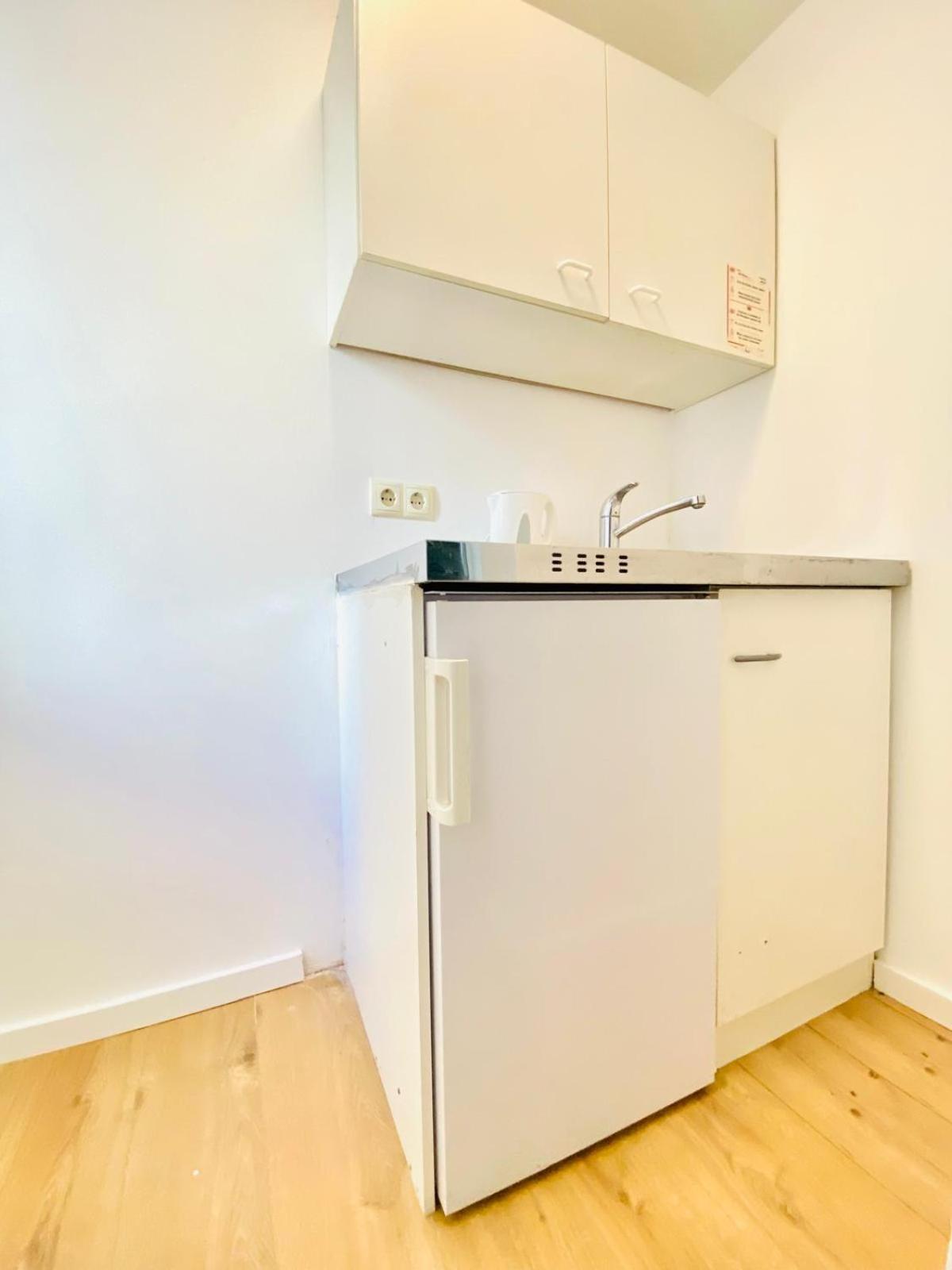 8 Fully Equipped Studio Shared Apt W Terrace Margareten Відень Екстер'єр фото