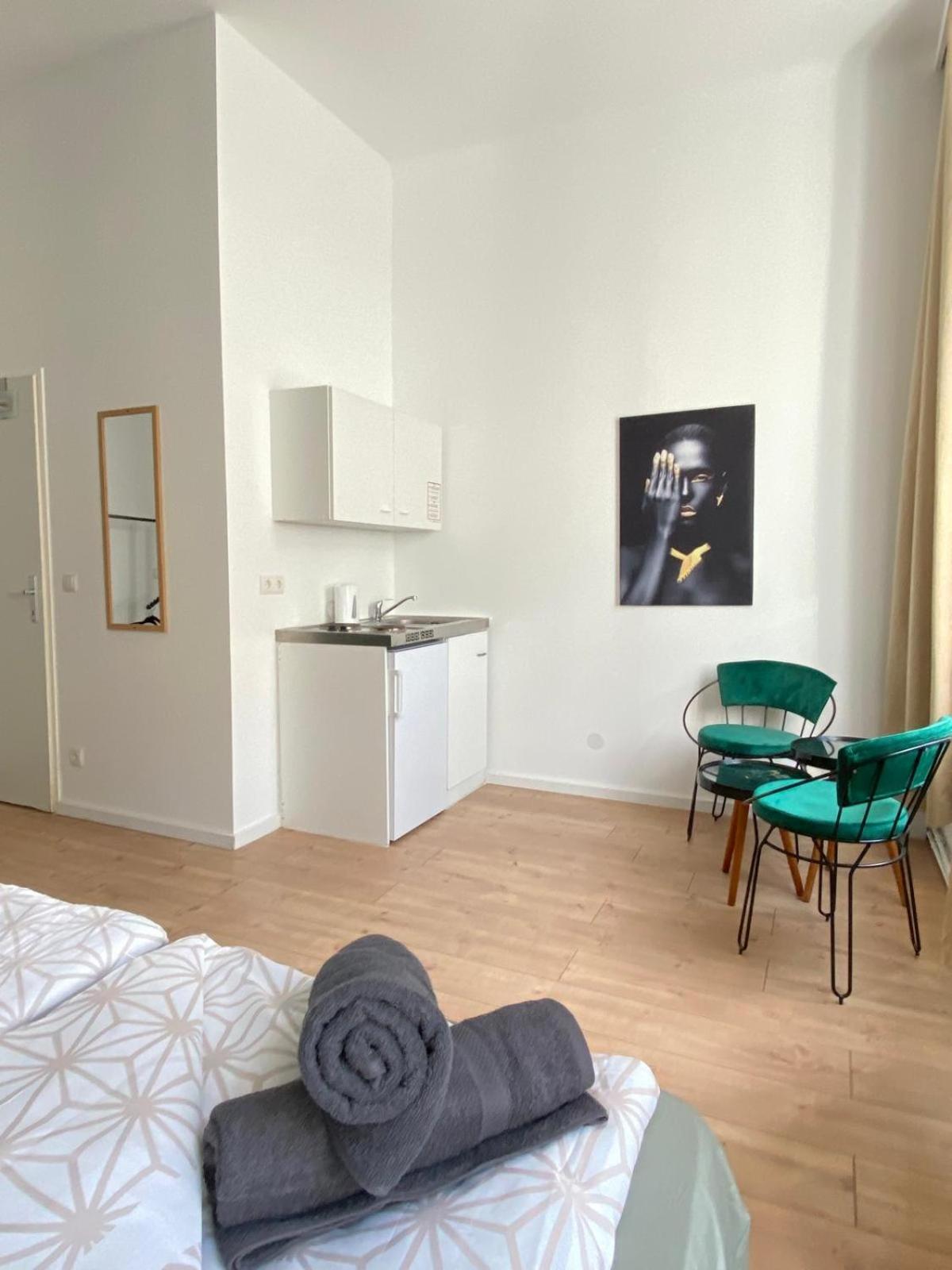8 Fully Equipped Studio Shared Apt W Terrace Margareten Відень Екстер'єр фото