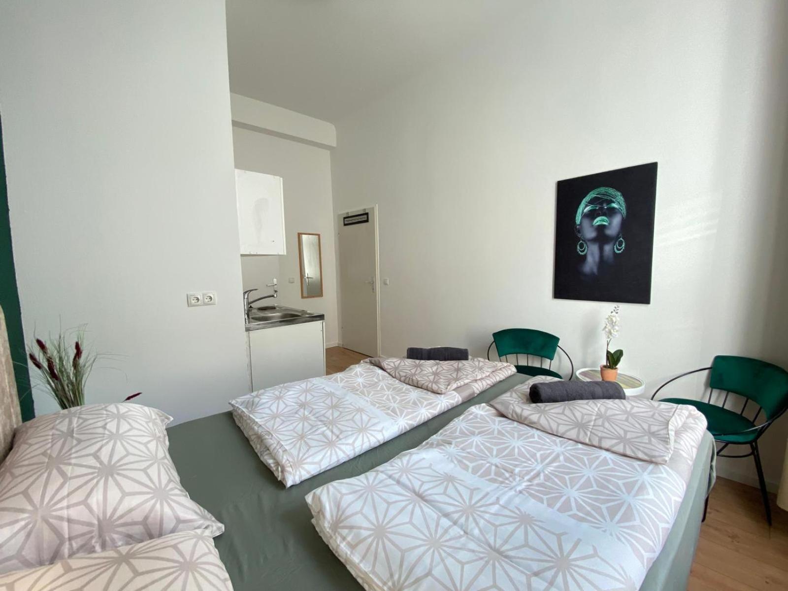 8 Fully Equipped Studio Shared Apt W Terrace Margareten Відень Екстер'єр фото