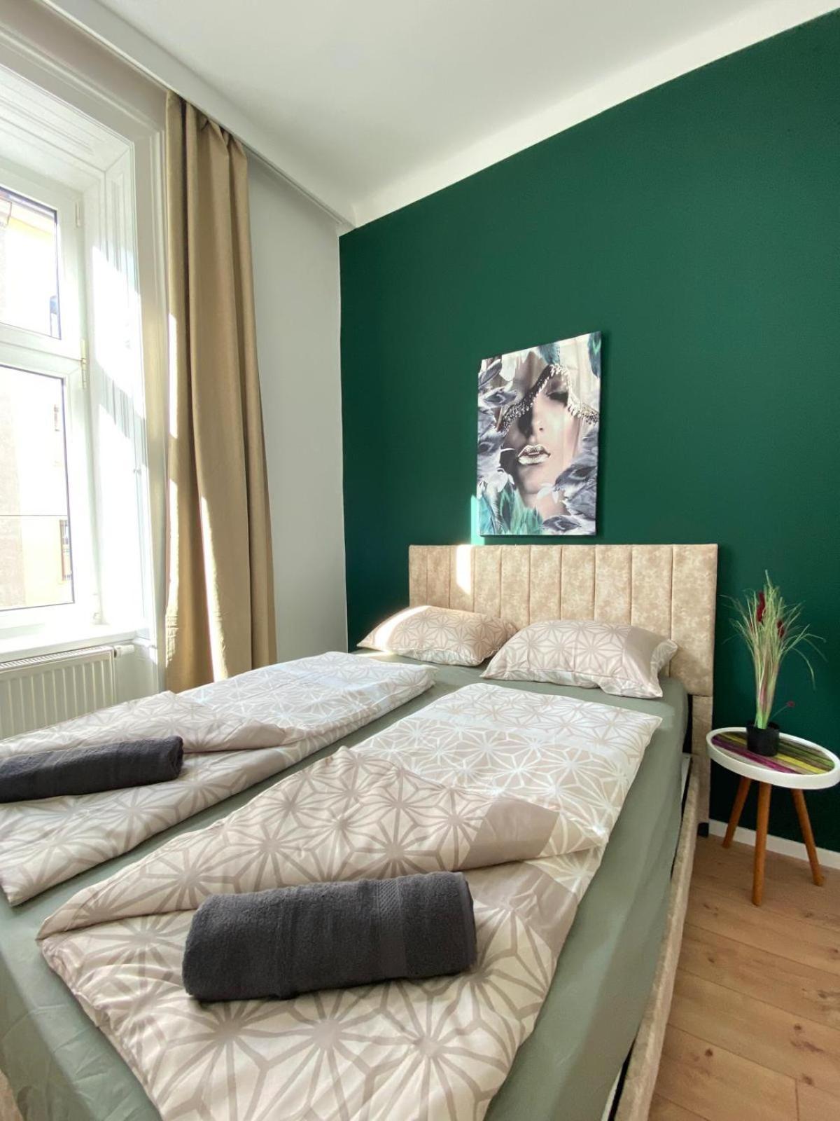 8 Fully Equipped Studio Shared Apt W Terrace Margareten Відень Екстер'єр фото