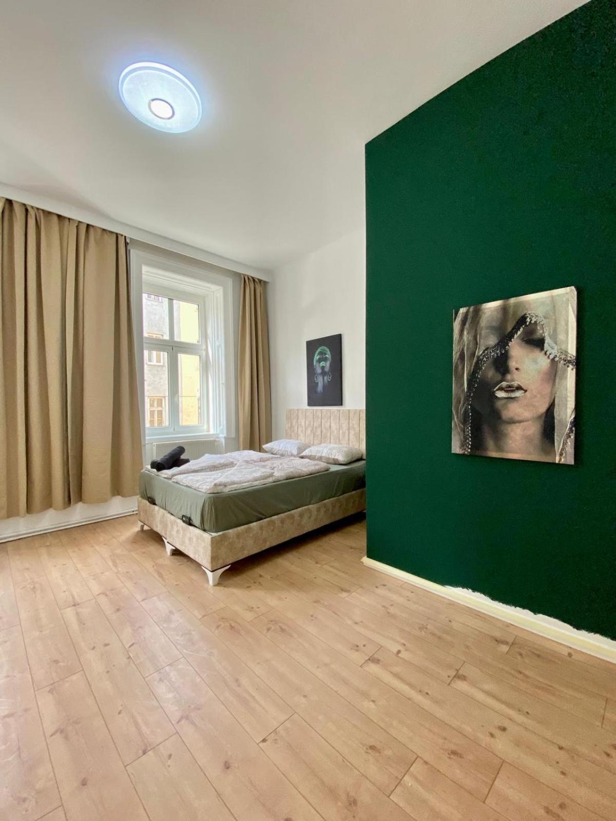 8 Fully Equipped Studio Shared Apt W Terrace Margareten Відень Екстер'єр фото