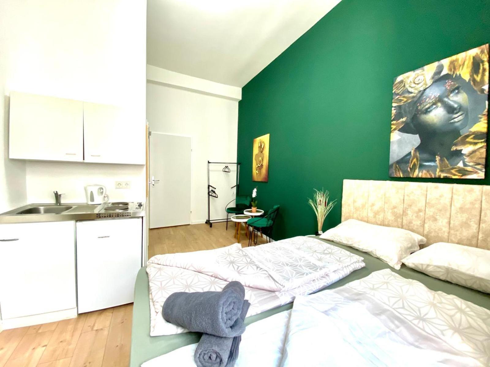8 Fully Equipped Studio Shared Apt W Terrace Margareten Відень Екстер'єр фото