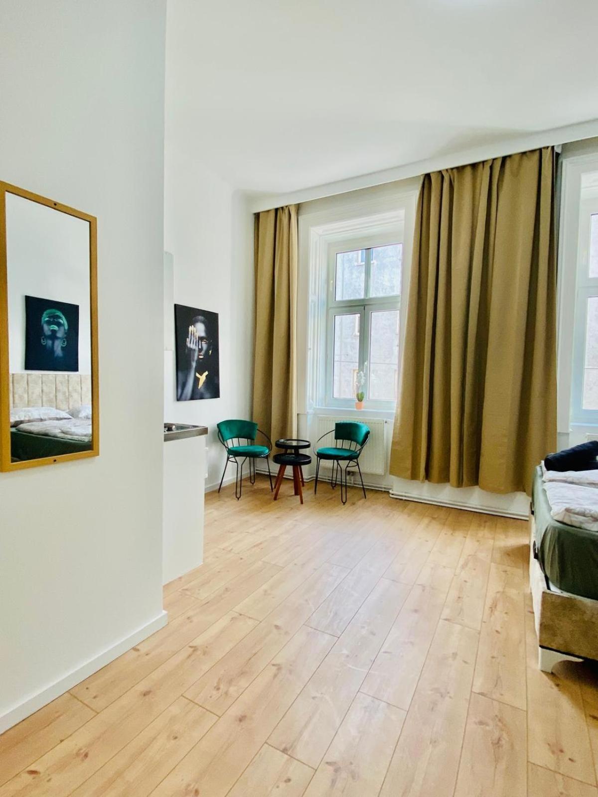 8 Fully Equipped Studio Shared Apt W Terrace Margareten Відень Екстер'єр фото
