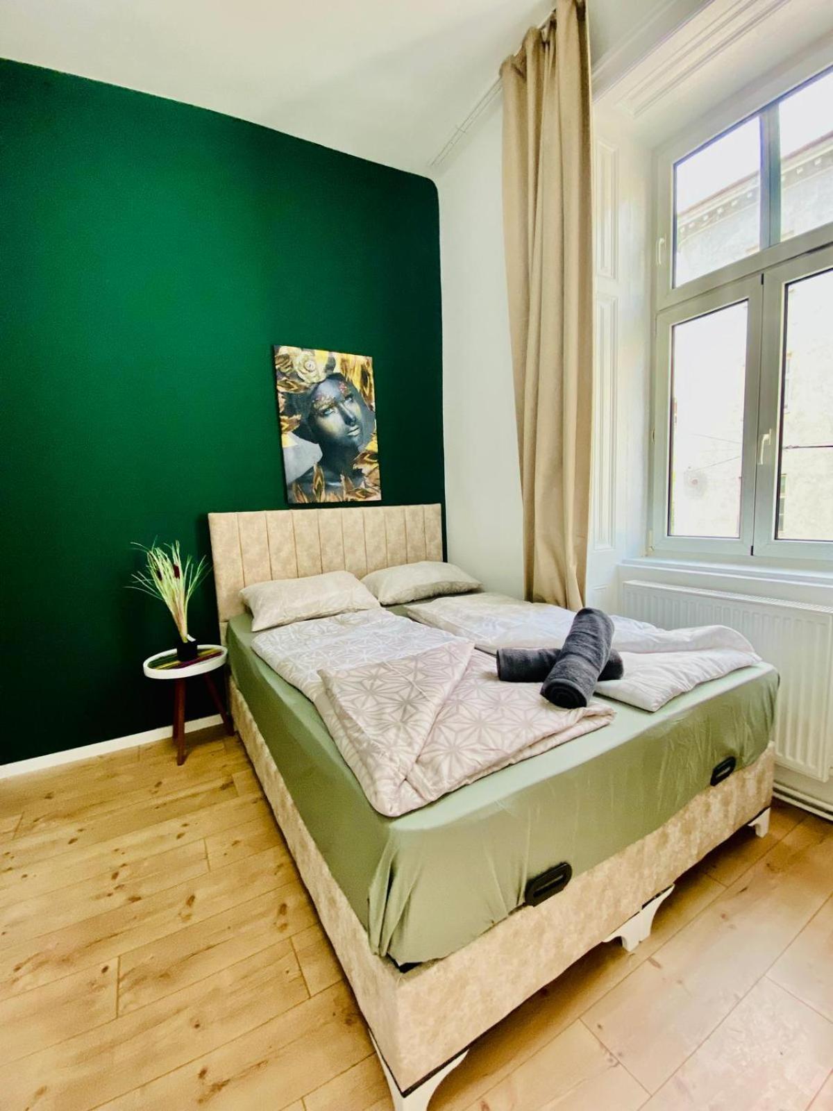 8 Fully Equipped Studio Shared Apt W Terrace Margareten Відень Екстер'єр фото