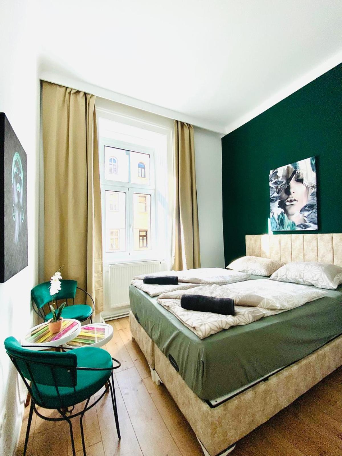 8 Fully Equipped Studio Shared Apt W Terrace Margareten Відень Екстер'єр фото
