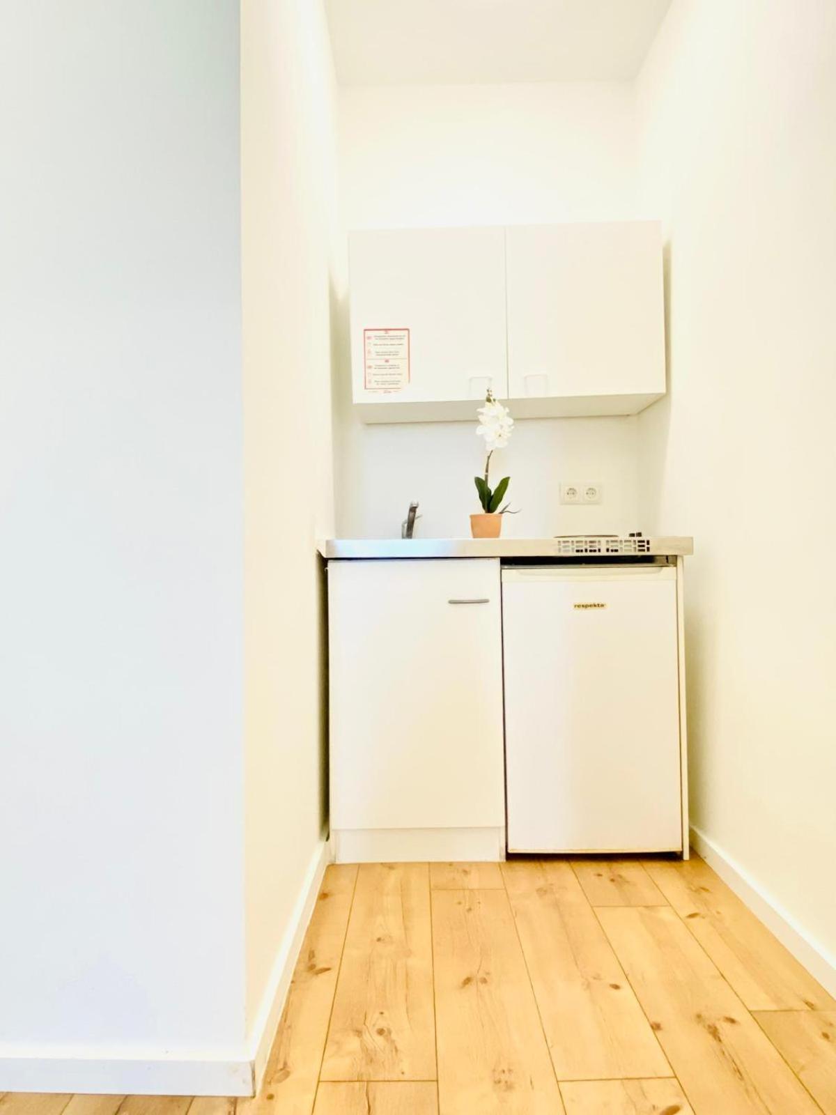 8 Fully Equipped Studio Shared Apt W Terrace Margareten Відень Екстер'єр фото