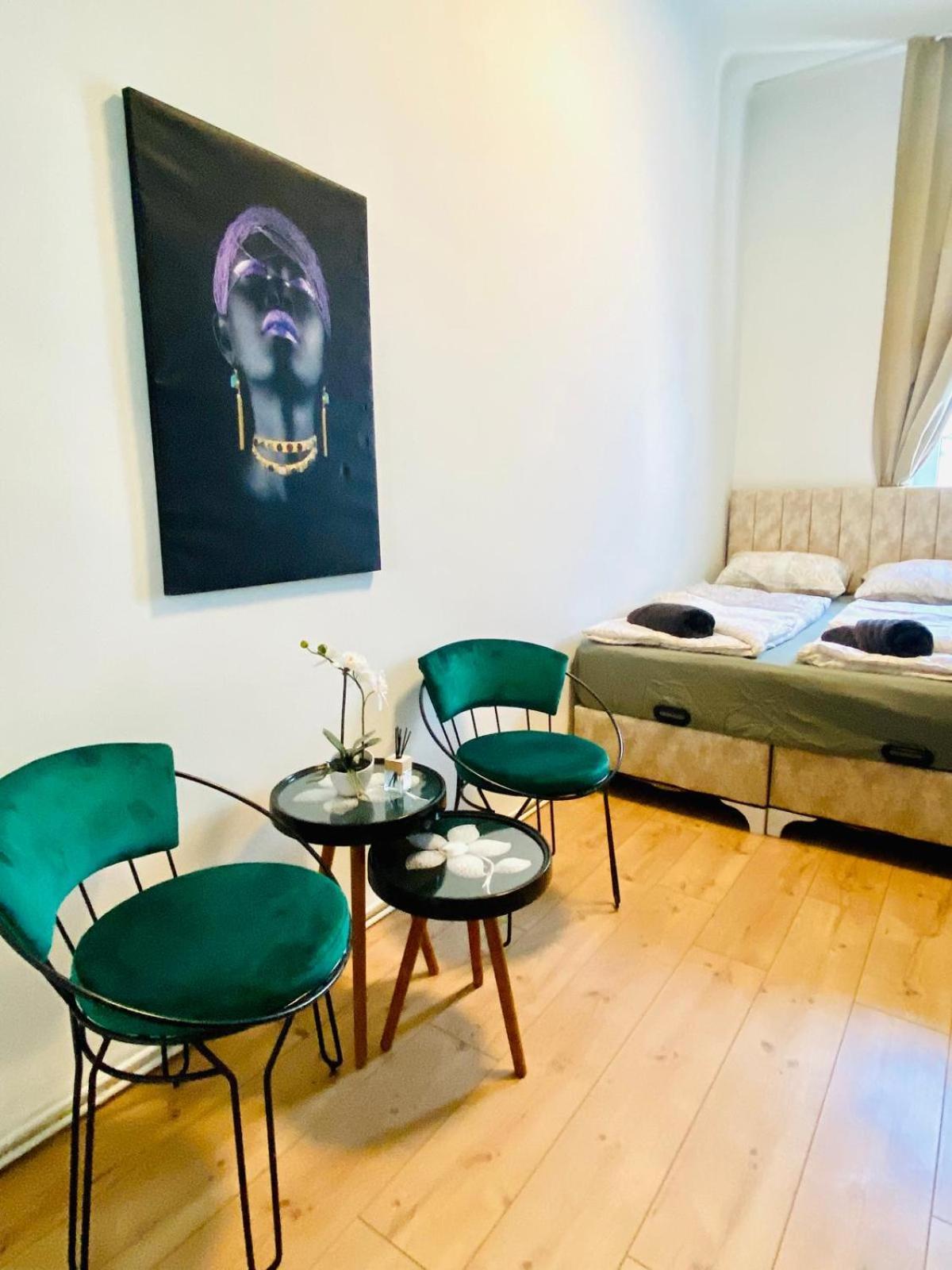8 Fully Equipped Studio Shared Apt W Terrace Margareten Відень Екстер'єр фото