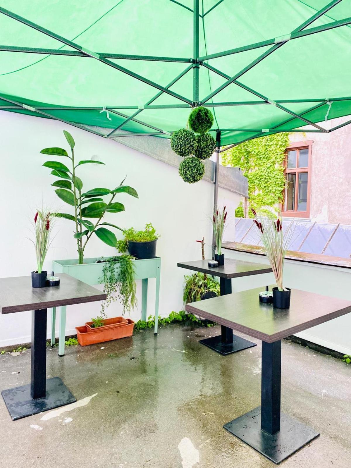 8 Fully Equipped Studio Shared Apt W Terrace Margareten Відень Екстер'єр фото